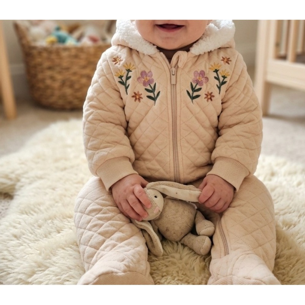 Tahari Baby Quilted Pram Suit Peach Floral Embroidered Sherpa Hooded Bunting NWT